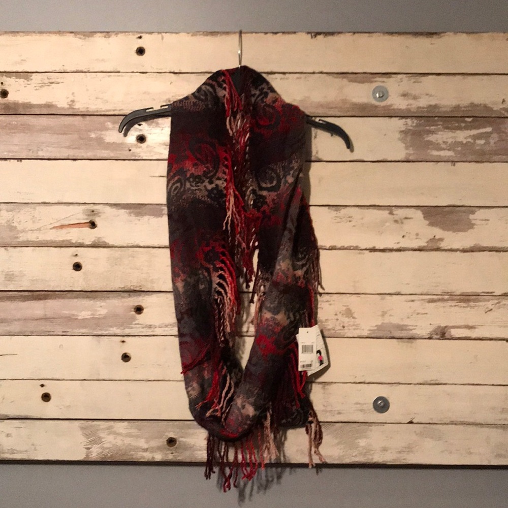 INFINITY SCARF